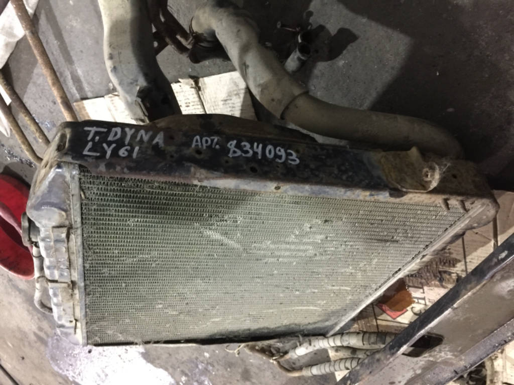 Радиатор охлаждения двс Toyota Dyna LY61 3L