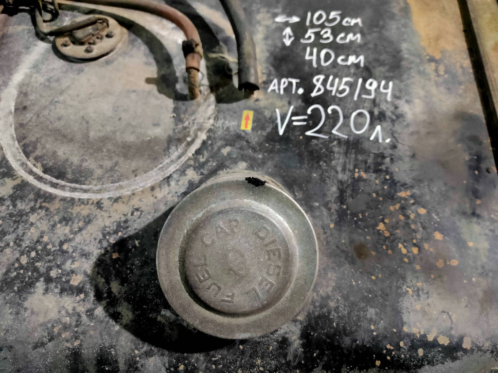 Бак топливный Mitsubishi Fuso FL63HH 220л 105-53-40см