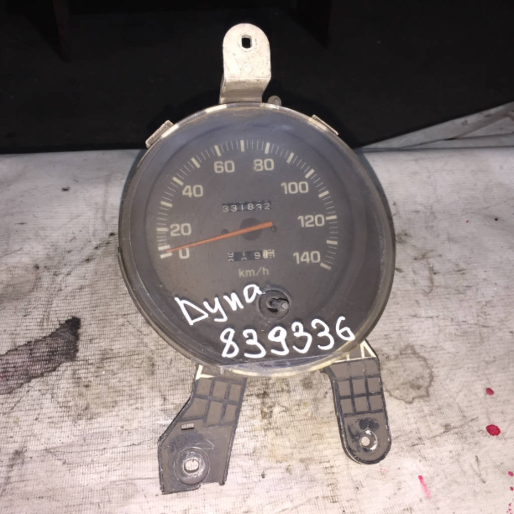 Спидометр 83110-95449 Toyota Dyna 14B