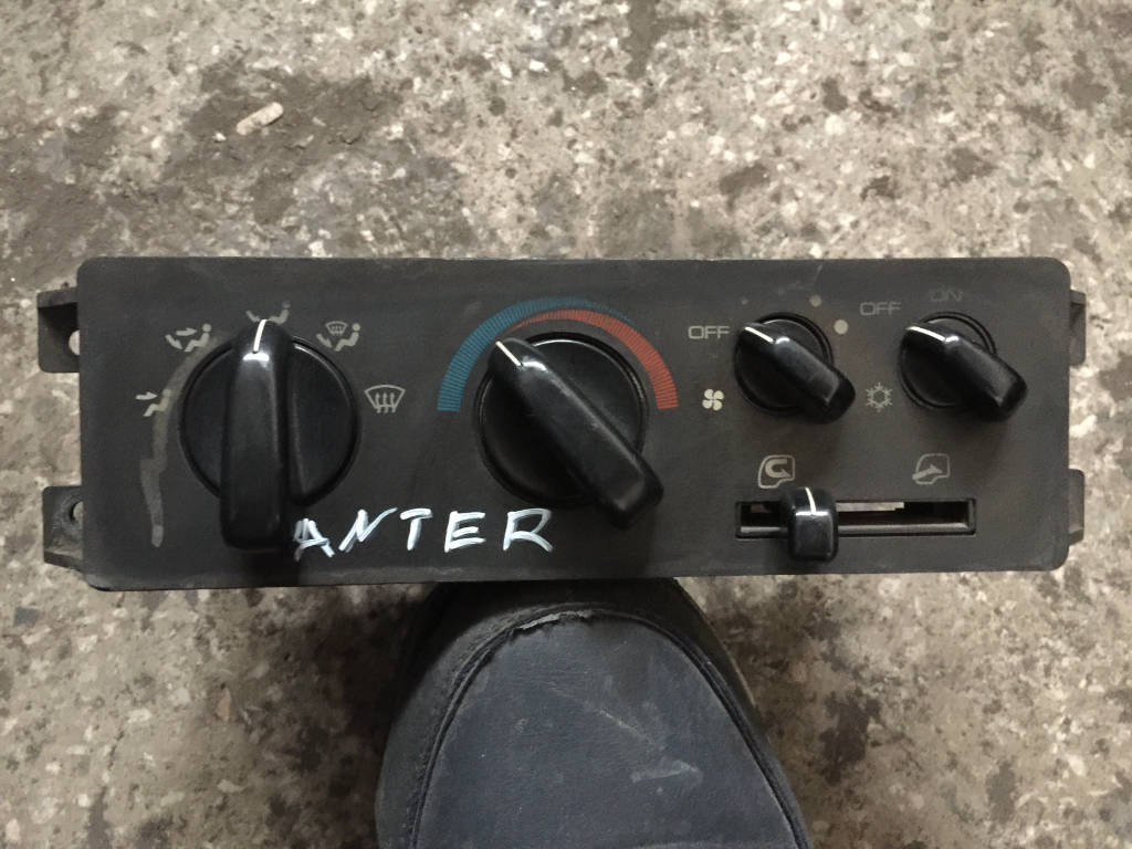 Блок управления климатом Mitsubishi Canter