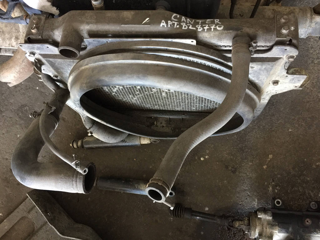 Радиатор ДВС Mitsubishi Canter FH218C 6D17