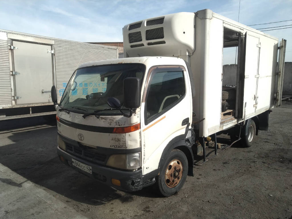 Кабина Toyota Dyna 2002 XZU411 S05D