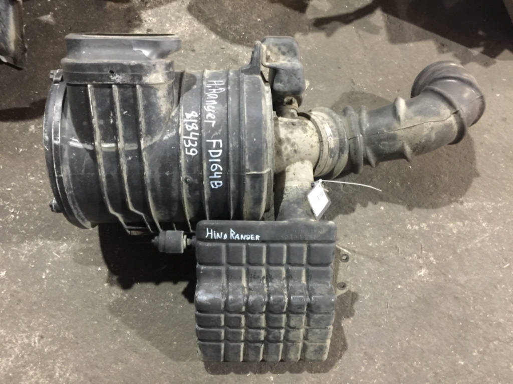 Корпус воздушного фильтра Hino Ranger FD164B