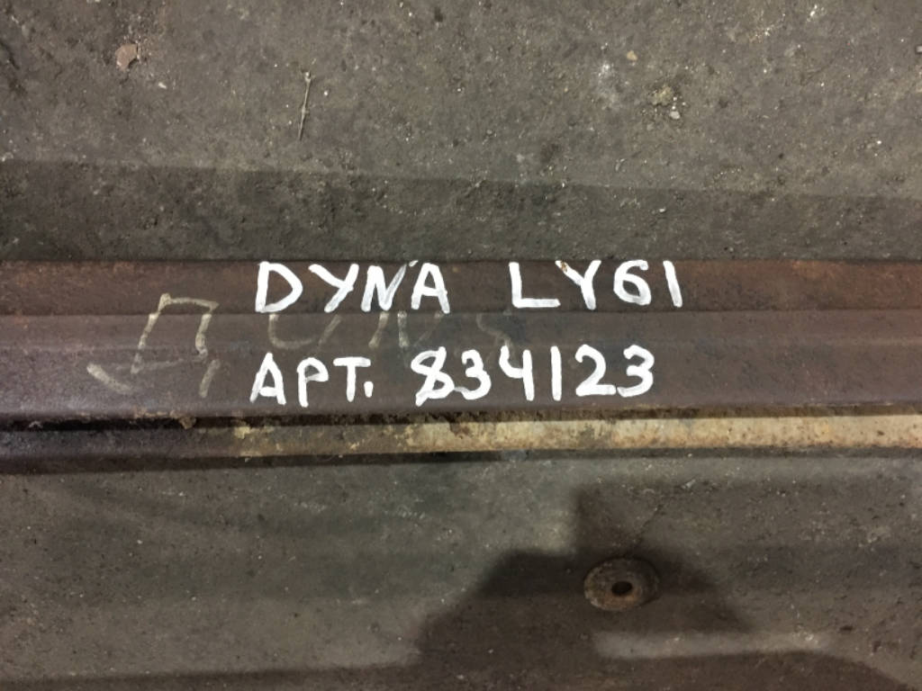 Балка Toyota Dyna LY61 3L