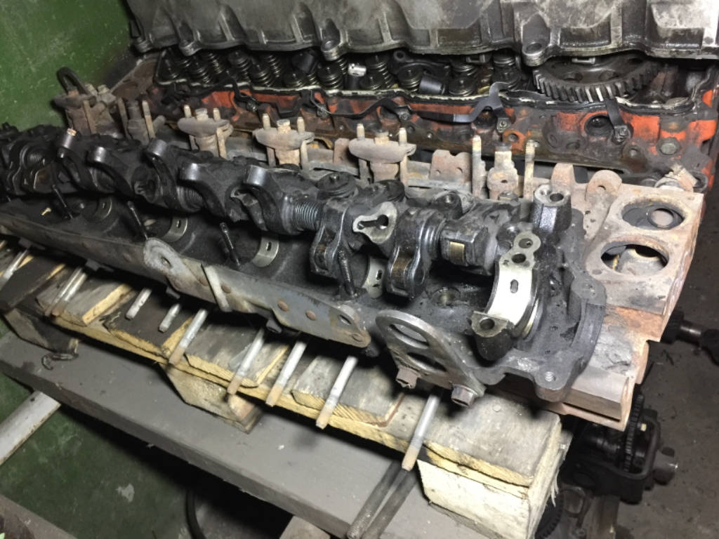 Головка блока цилиндров Isuzu Forward 6HE1