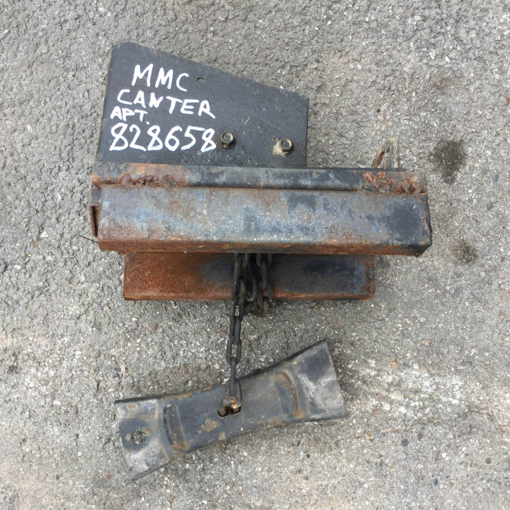 Крепление запасного колеса Mitsubishi Canter FH218C