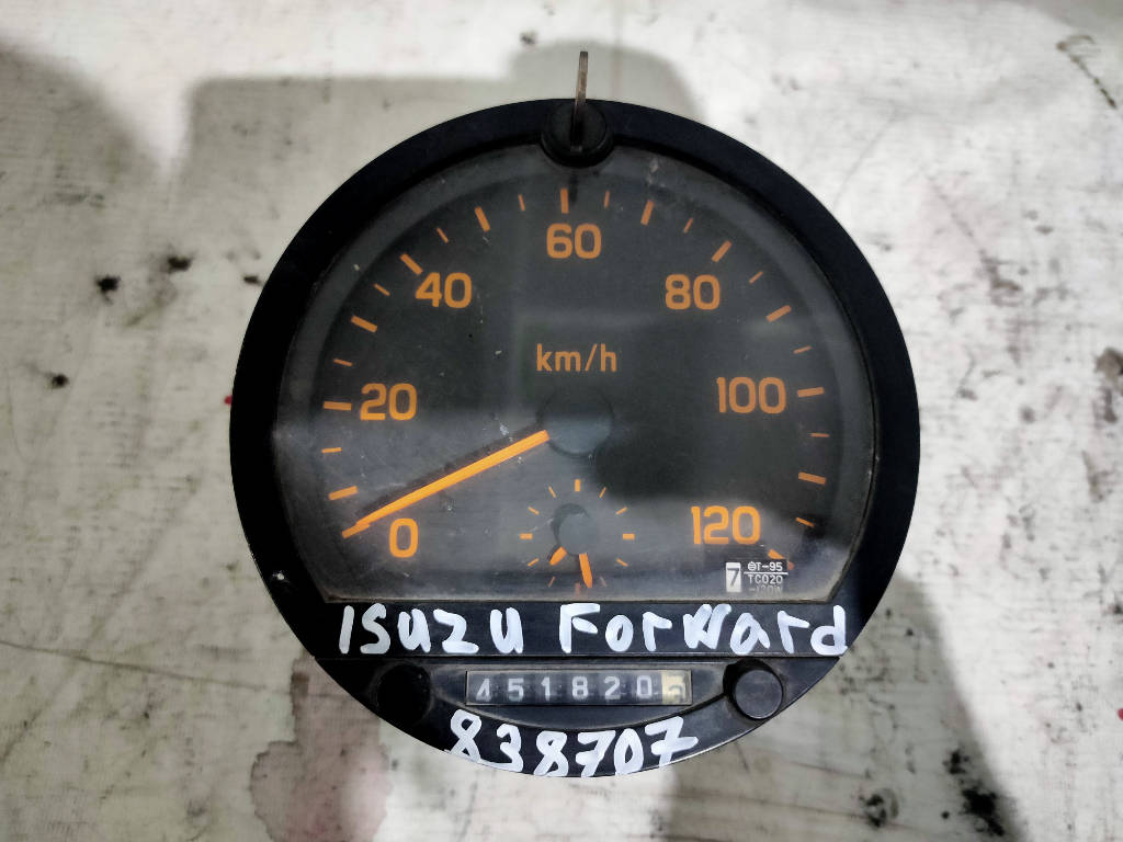 Спидометр 1-83120-847-0 Isuzu Forward