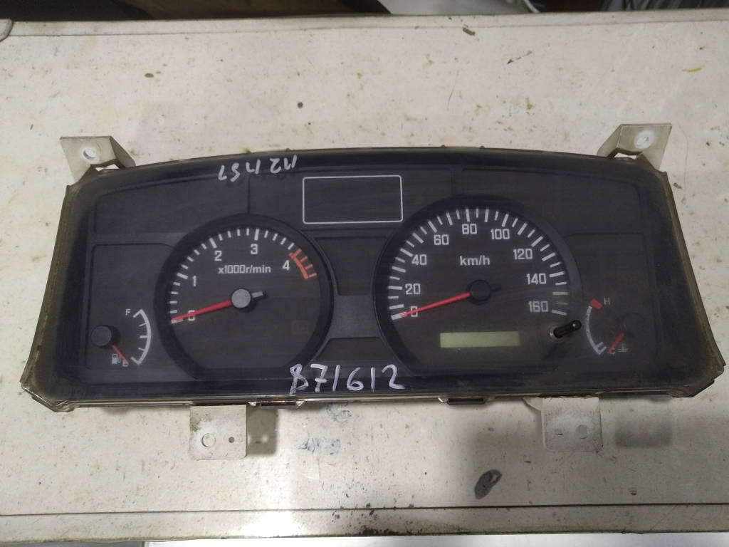 Панель приборов Isuzu ELF A6309/NSKU 8981795442