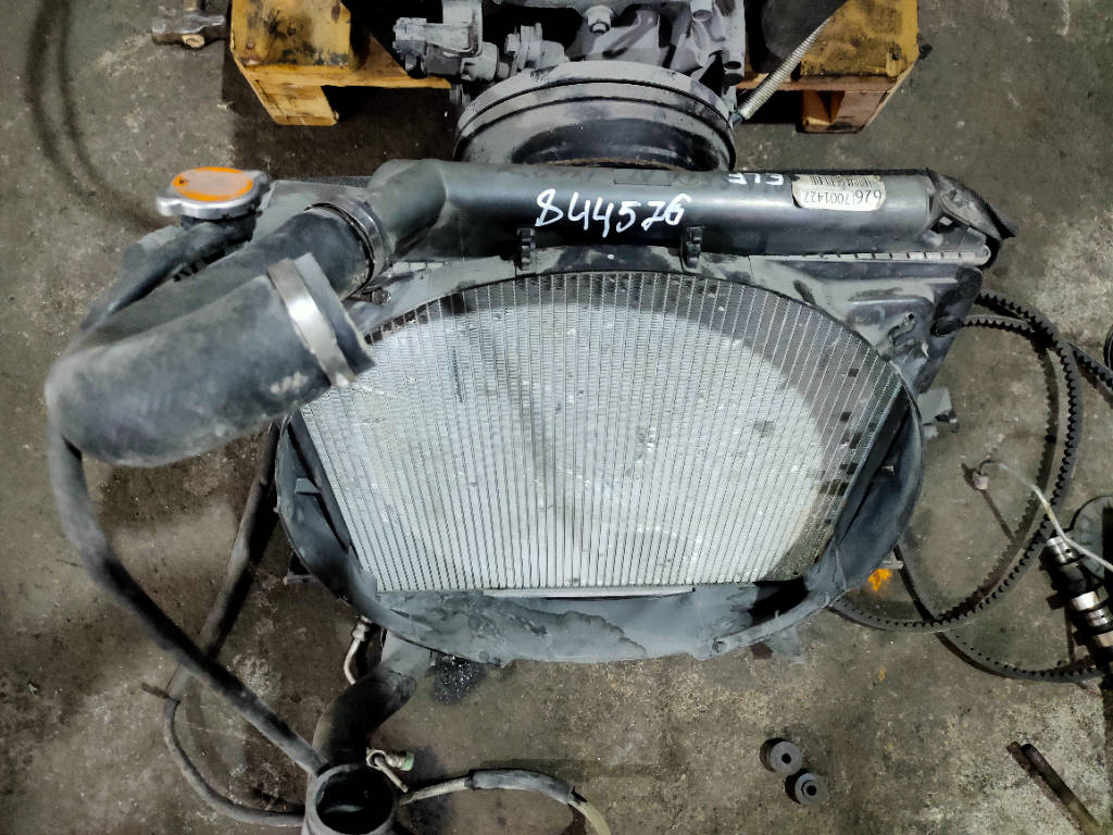 Радиатор охлаждения двигателя Isuzu ELF 2006 NKR81 4HL1-1