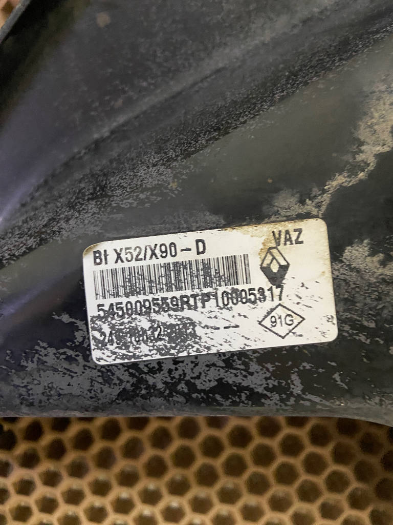 Рычаг правый передний 545009559R Renault Logan 2013 LS0H K7M 710