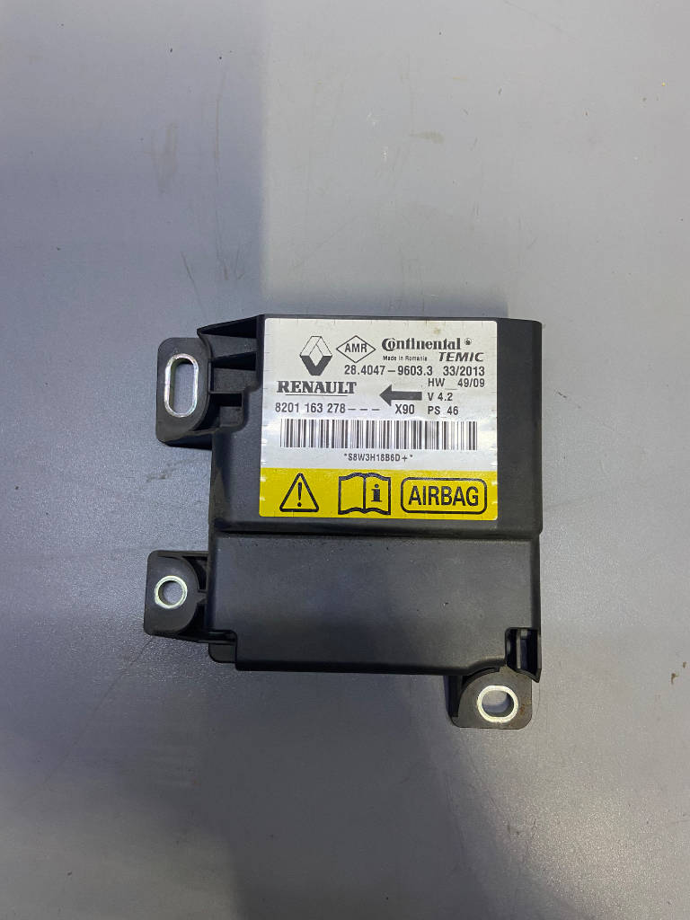 Блок управления airbag 82 01 163 278 Renault Logan 2013 LS0H K7M 710