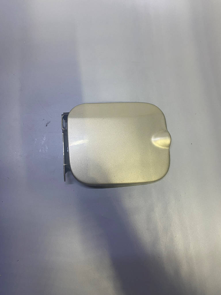Лючок топливного бака 8200389402 Renault Logan 2013 LS0H K7M 710