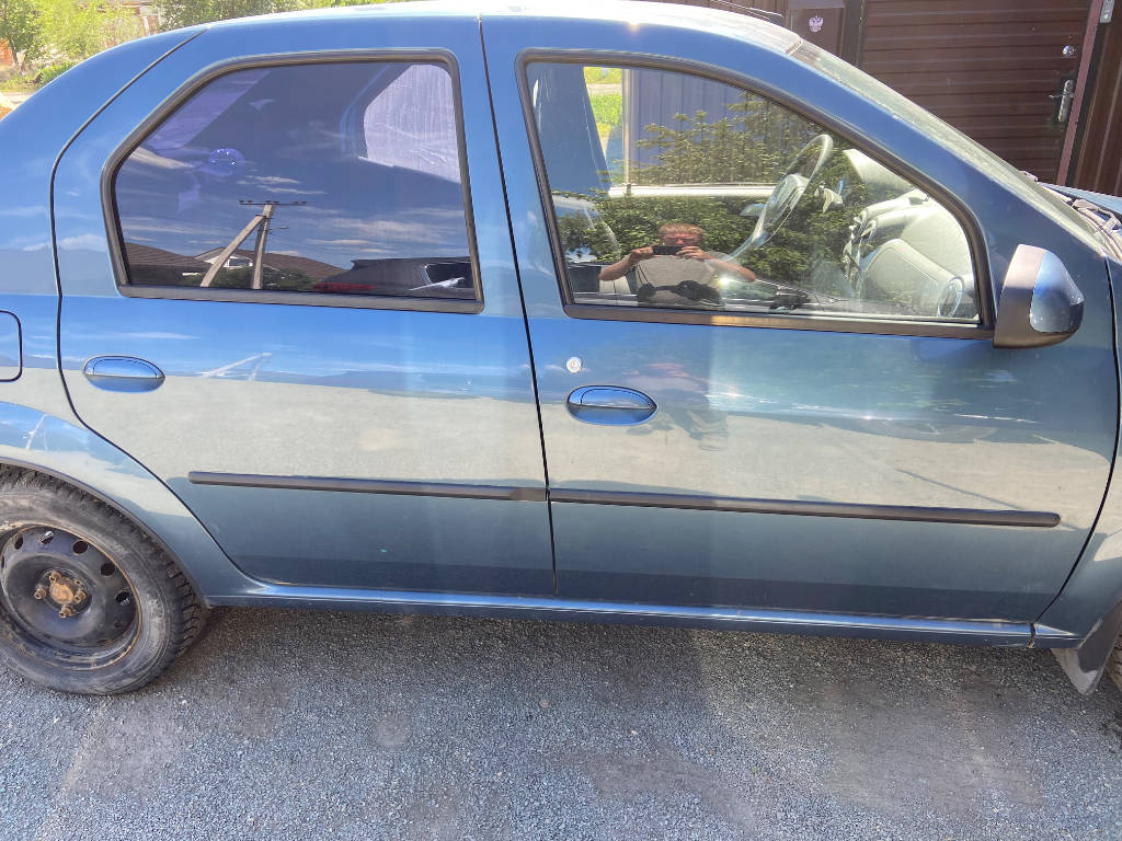 Дверь и элементы двери правая задняя цвет синий 82 10 092 14R Renault Logan 2013 LS0H K7M 710
