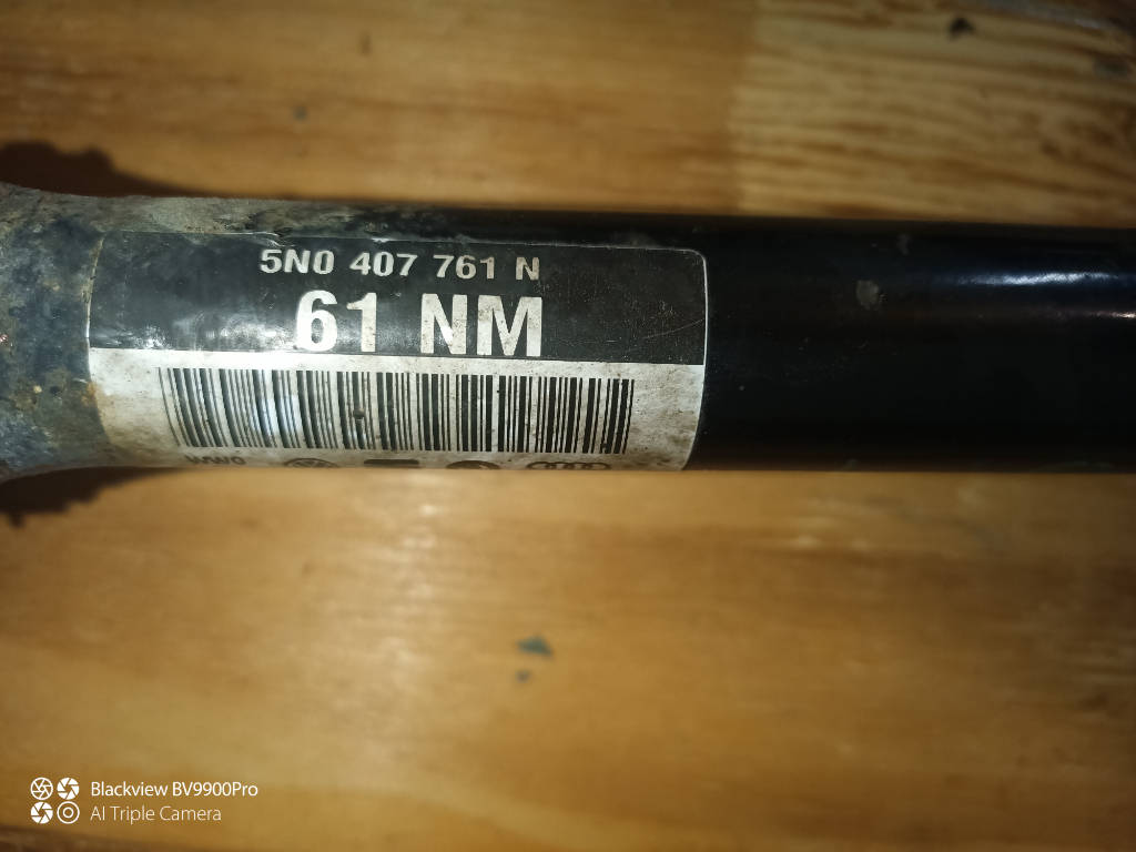 Полуось передняя левая 5N0 407 761 N Volkswagen Tiguan 2009 5N1 CAWA