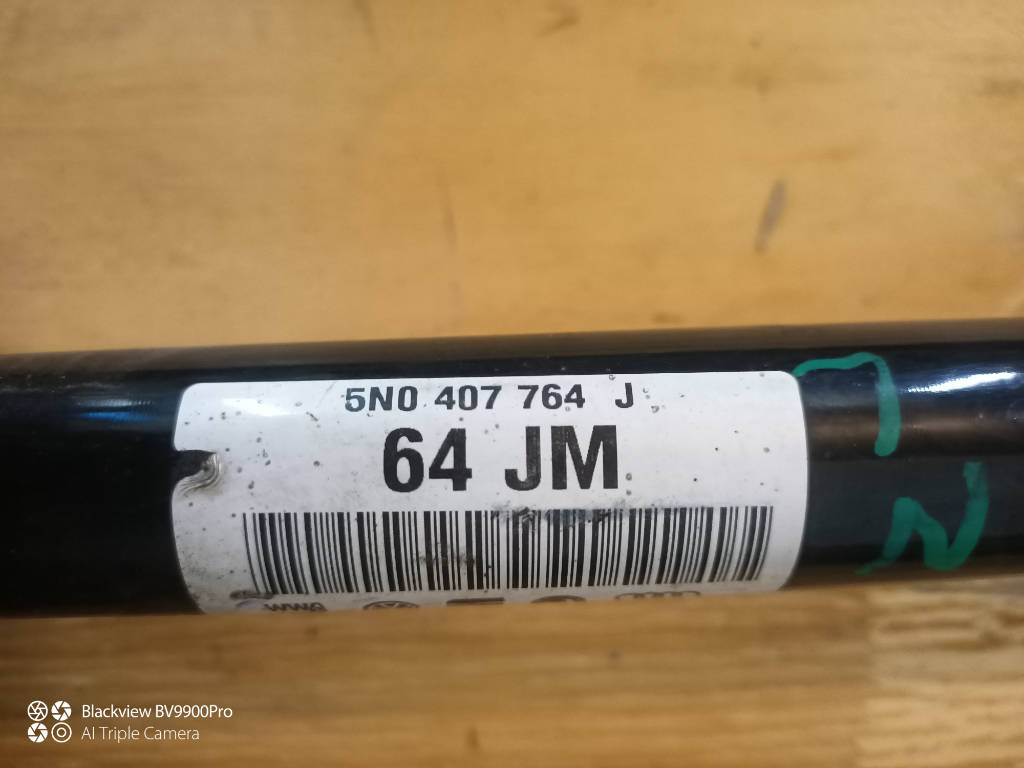 Привод, полуось правая передняя 5N0 407 764 J Volkswagen Tiguan 2009 5N1 CAWA