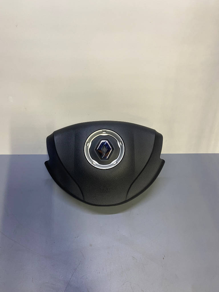Подушка безопасности 98 57 054 61R Renault Logan 2013 LS0H K7M 710
