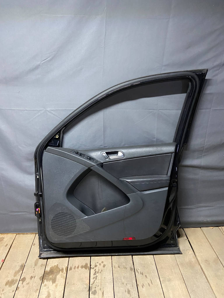 Дверь и элементы двери 5N0 831 056 B Volkswagen Tiguan 2013 5N2 CCZ