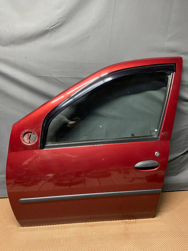 Дверь и элементы двери левая передняя 80 10 143 73R Renault Logan 2013 LS0H K7M 710