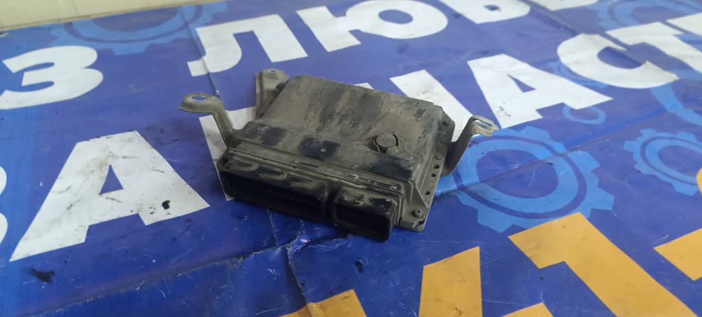 Блок управления ДВС 8966152Q60 Toyota Vitz 2010 KSP90 1KRFE