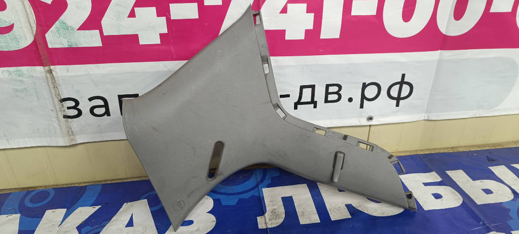 Обшивка багажника правая 6247152150 Toyota Vitz 2010 KSP90 1KRFE