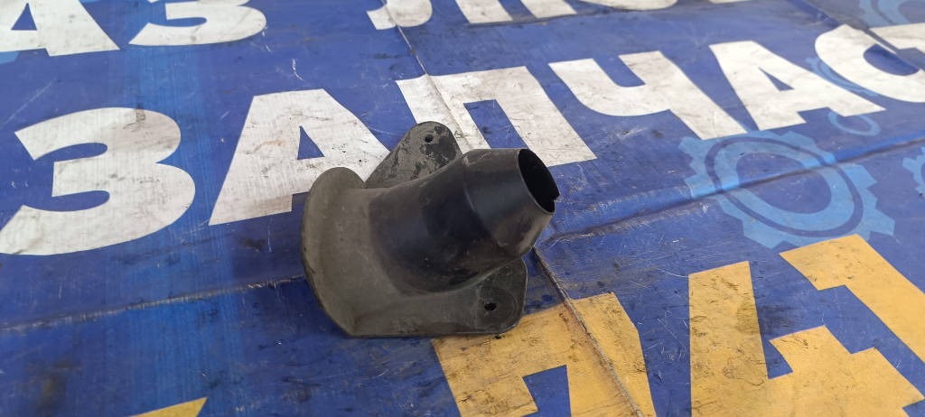 Пыльник рулевой крестовины 4525552030 Toyota Platz 2000 SCP11 1SZFE