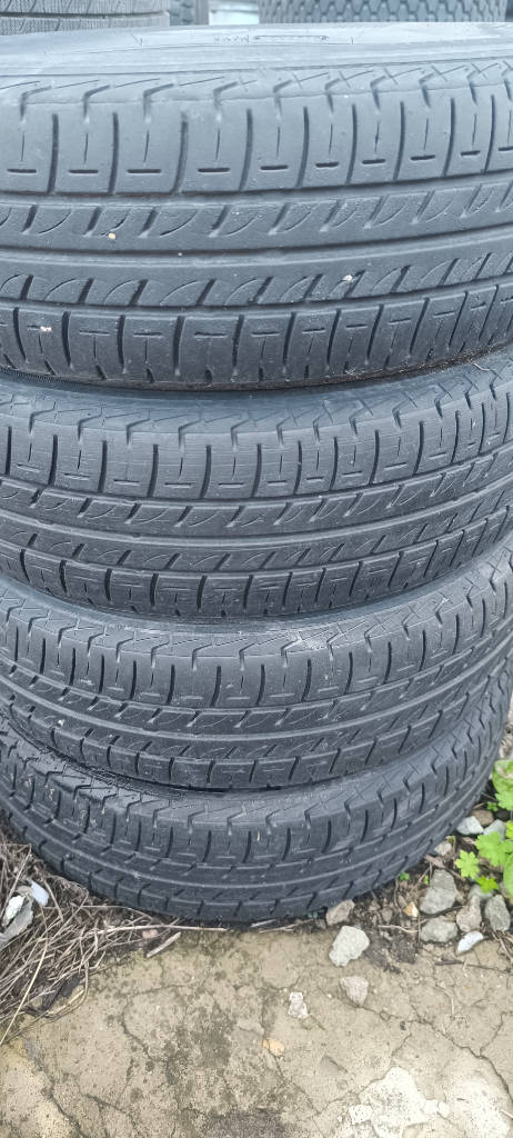 Шины комплект Bridgestone Sneaker SNK2 175/70R13 летние