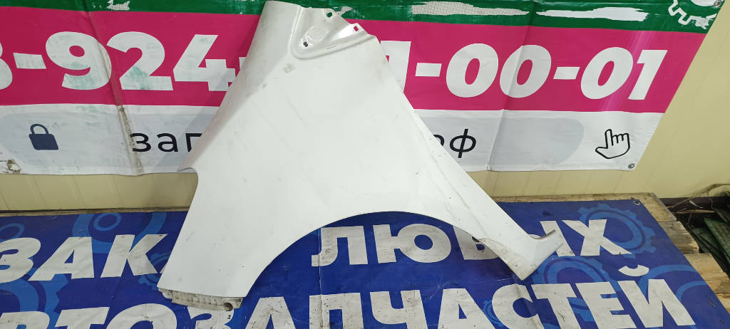 Крыло левое переднее Toyota Vitz 2010 KSP90 1KRFE