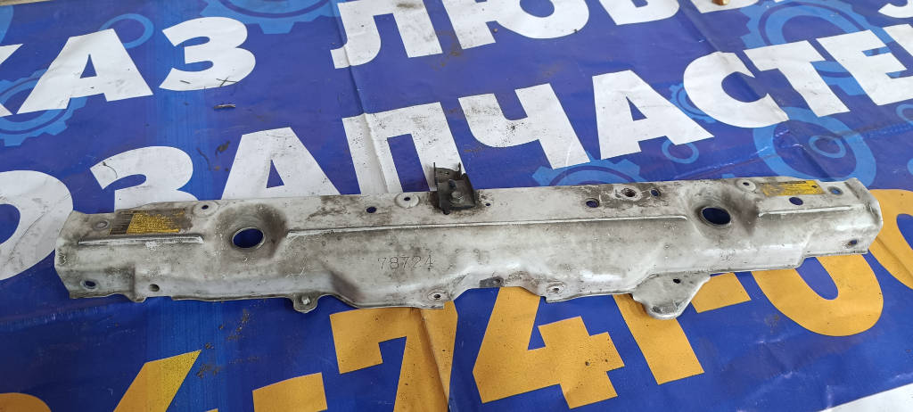 Крышка рамки радиатора Toyota Prius 2009 NHW20 1NZFXE