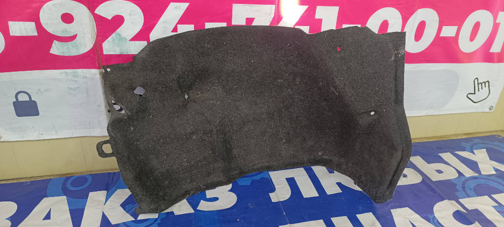 Обшивка багажника левая 6471522180C0 Toyota Mark II 1993 GX90 1GFE