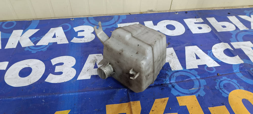 Резонатор воздушного фильтра 1789321030 Toyota Prius 2009 NHW20 1NZFXE
