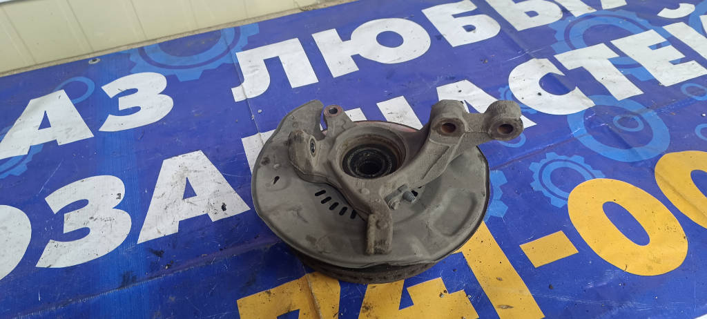 Ступица правая передняя Toyota Vitz 2010 KSP90 1KRFE