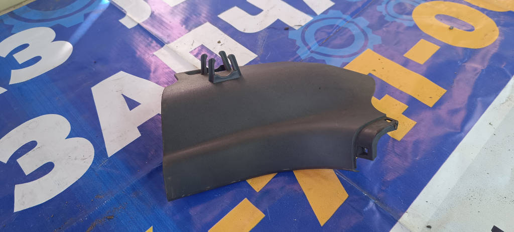Накладка порога левый 6211247030 Toyota Prius 2009 NHW20 1NZFXE