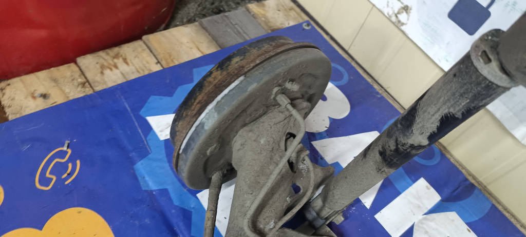 Ступица правая задняя Toyota Vitz 2010 KSP90 1KRFE