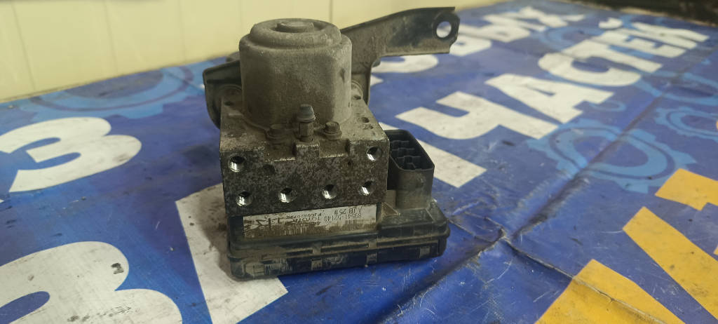Блок ABS 4451052240 Toyota Platz 2000 SCP11 1SZFE