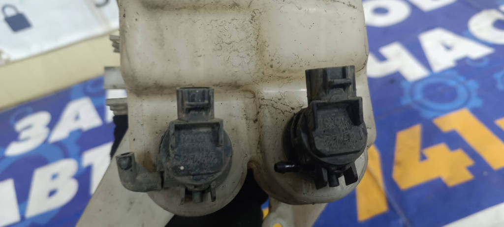 Насос омывателя 8533060160 Toyota Vitz 2010 KSP90 1KRFE