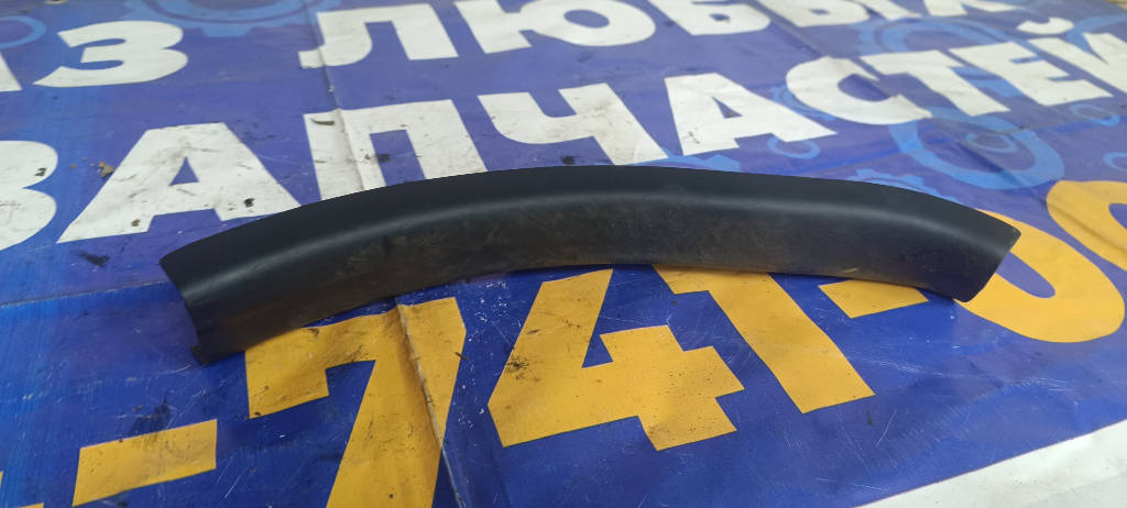 Накладка на ковролин порога левый задний 6791852150 Toyota Vitz 2010 KSP90 1KRFE