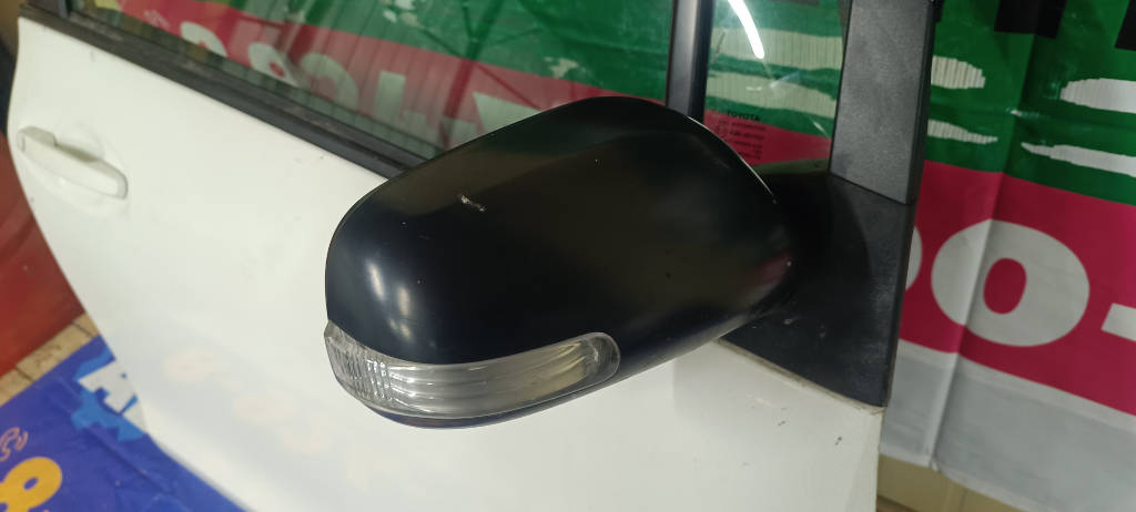 Зеркало заднего вида боковое правое 8791052A10 Toyota Vitz 2010 KSP90 1KRFE