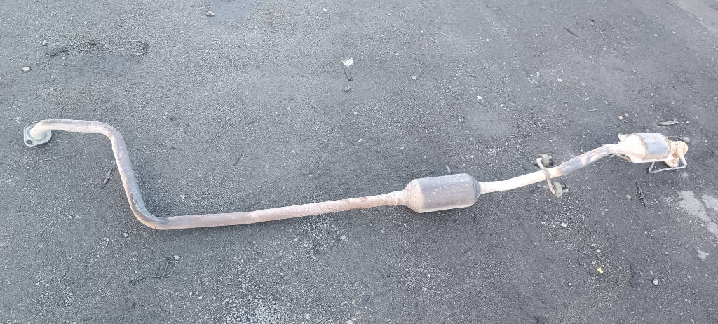 Выхлопная труба Toyota Platz 2000 SCP11 1SZFE