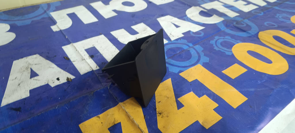 Бардачок водительский Toyota Vitz 2010 KSP90 1KRFE