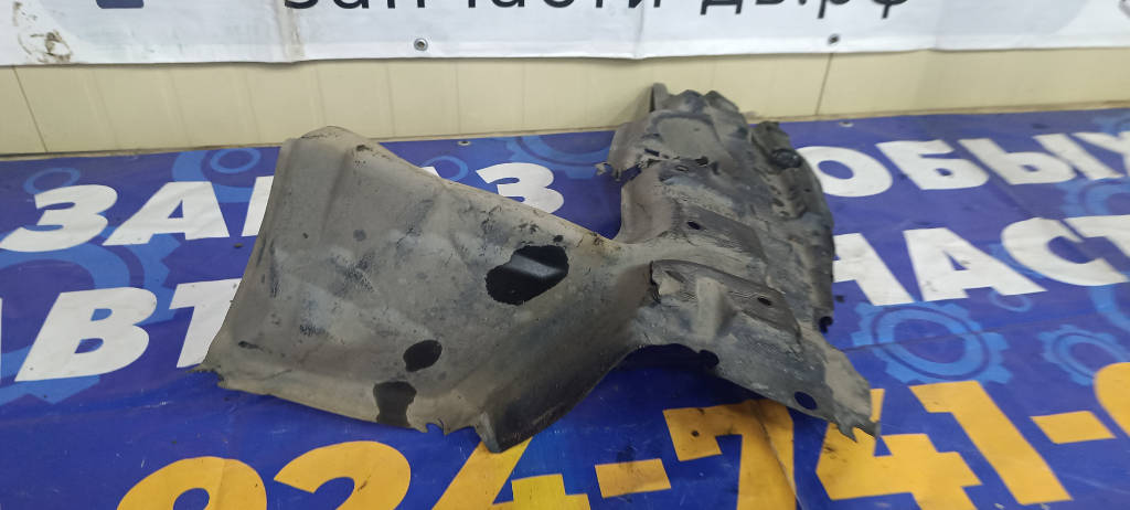 Защита двигателя левый Toyota Vitz 2010 KSP90 1KRFE