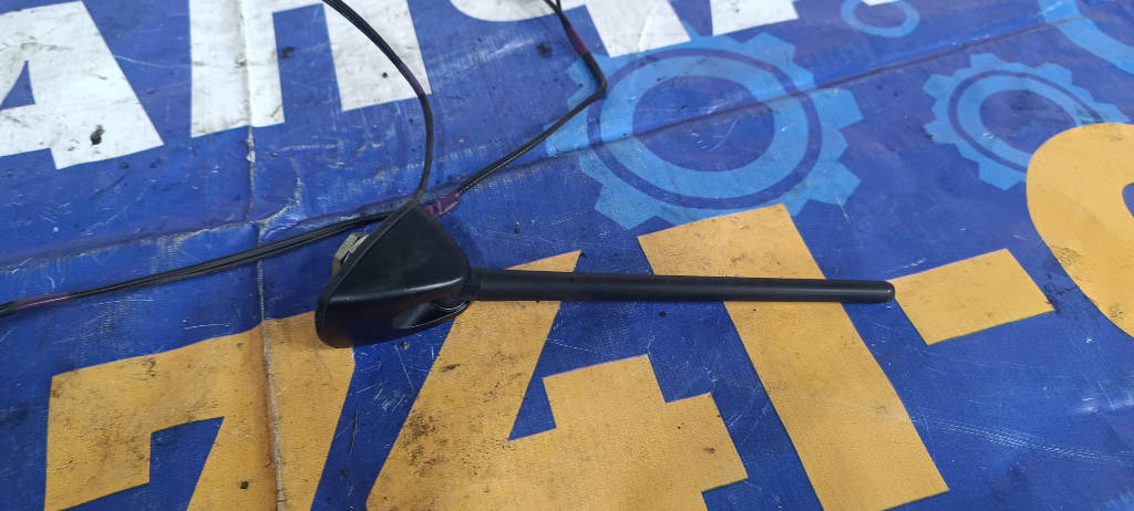 Антенна 8630952030 Toyota Vitz 2010 KSP90 1KRFE