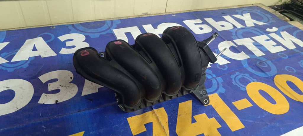 Коллектор впускной 1712022030 Toyota Wish 2003 ZNE14 1ZZFE