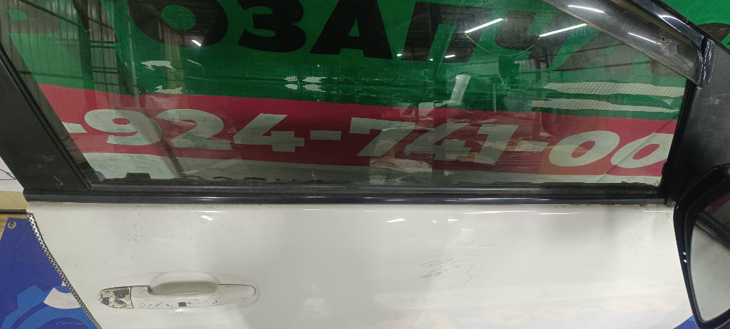 Молдинг стекла правый передний Toyota Prius 2009 NHW20 1NZFXE