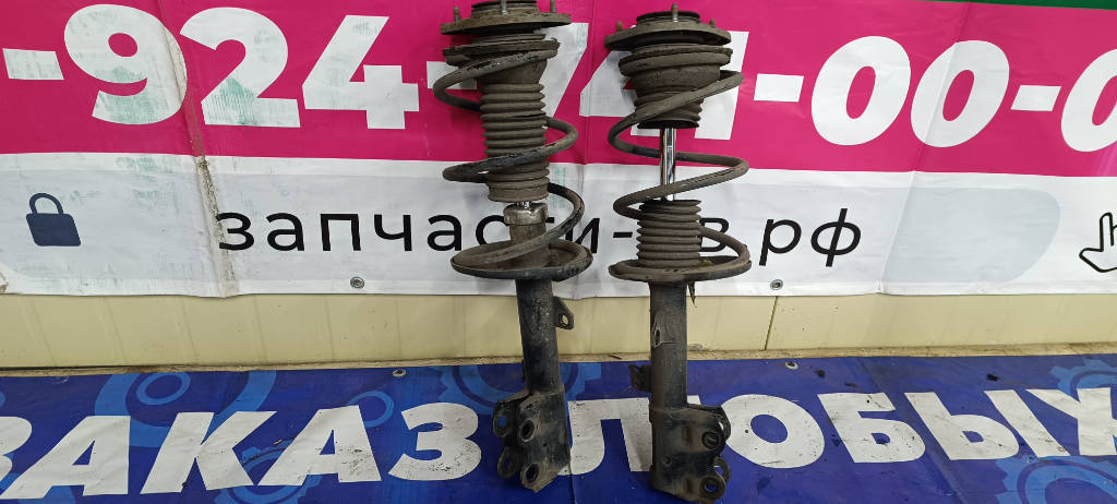 Амортизатор передний пара Toyota Prius 2009 NHW20 1NZFXE