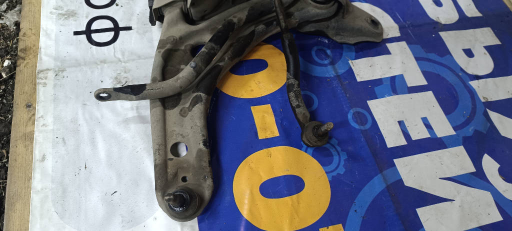 Рычаг левый передний 4806959135 Toyota Vitz 2010 KSP90 1KRFE