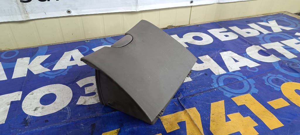 Бардачок 5555052010 Toyota Platz 2000 SCP11 1SZFE