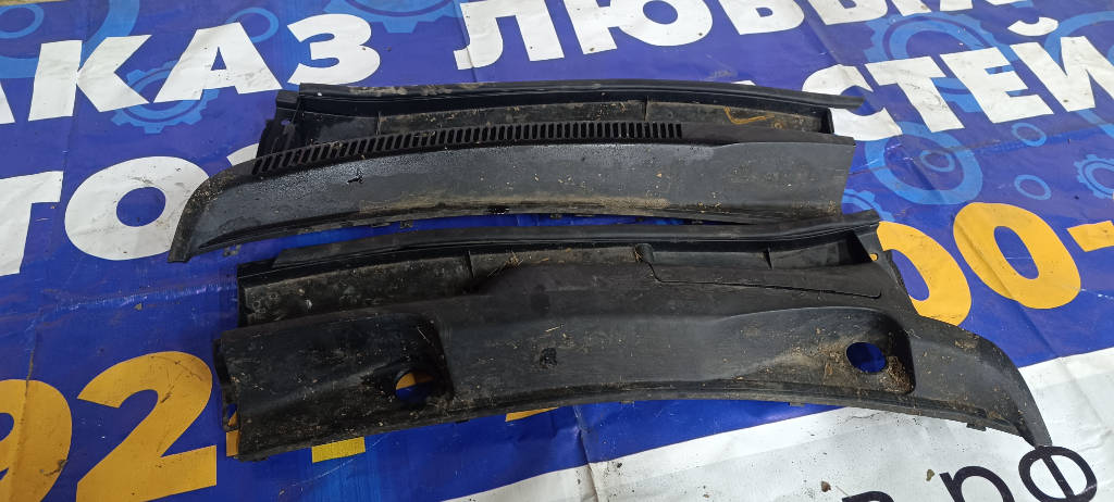 Решетка, жабо под дворники 5570947061 Toyota Prius 2009 NHW20 1NZFXE