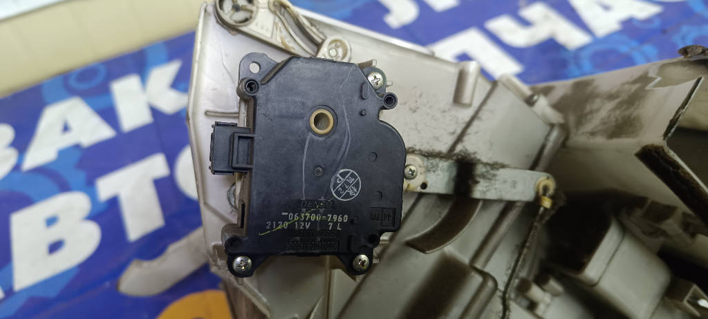 Сервопривод заслонки печки Toyota Prius 2009 NHW20 1NZFXE
