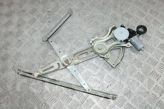 Стеклоподъемный механизм правый передний 6980152070 Toyota Prius 2009 NHW20 1NZFXE
