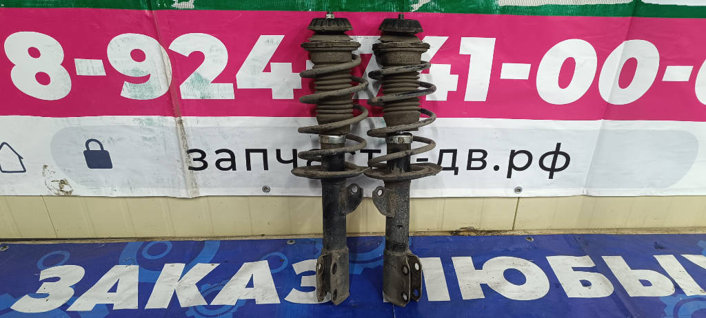 Амортизатор передний 4851080189 Toyota Vitz 2010 KSP90 1KRFE